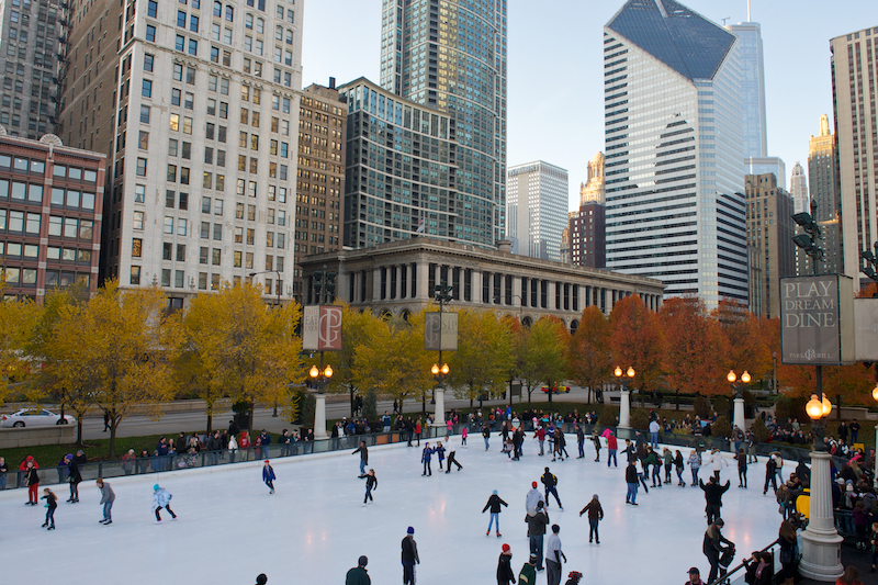 O que fazer no inverno em Chicago: patinação no gelo no Millennium Park