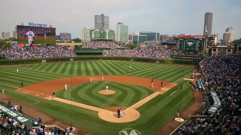 Partida de beisebol do Chicago Cubs no Wrigley Field em Chicago
